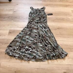 Connected Apparel NWT Green and Brown Dress Women's 10 Fit and Flare Summer